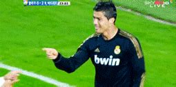 Red Baiduri: Cristiano Ronaldo Dancing