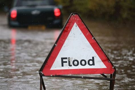 Residents urged to sign up to be #floodaware - GOV.UK