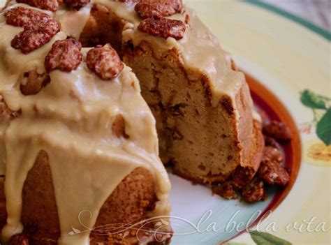 Praline Pecan Bundt Cake | Recipe | Pecan pralines, Pralines, Let them ...