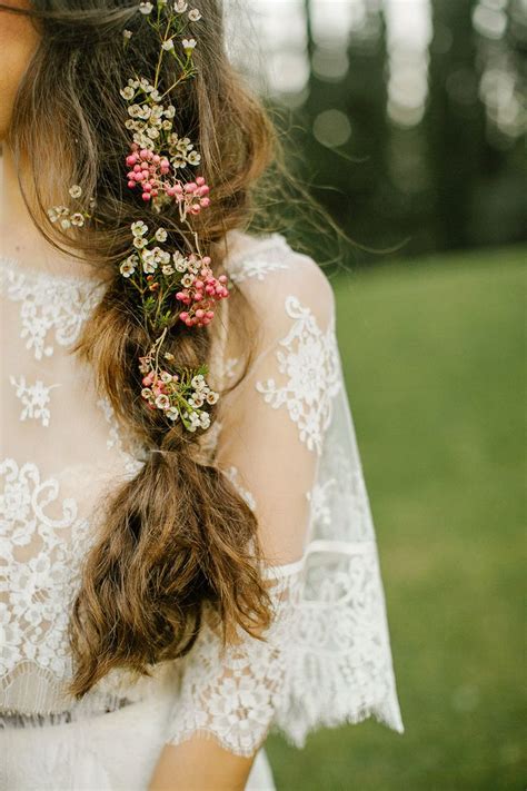 30 Boho-Chic Hairstyles for 2021 - Pretty Designs