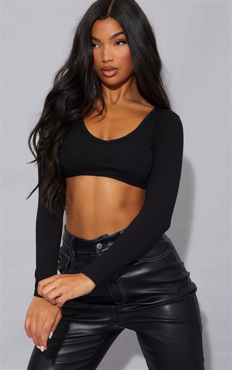 Essential Black Cotton Long Sleeve V Crop | PrettyLittleThing AUS