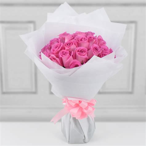 Online 35 Light Pink Roses Bouquet Gift Delivery in Jordan - FNP