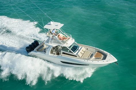 Boston Whaler 420 Outrage Boat Test | Boating Mag