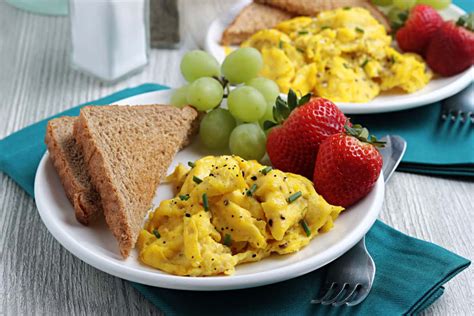 Basic Scrambled Egg Recipe - One Hot Oven