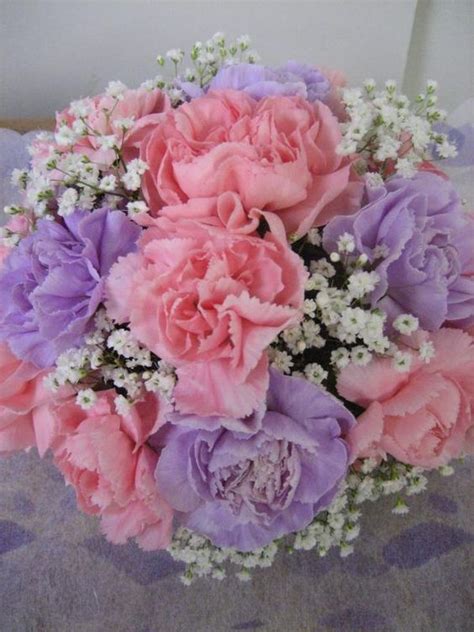 Pin by La figlia dei fiori on Bouquet | Carnation wedding, Carnation ...