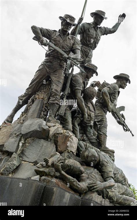 Malaysian National Monument (Tugu Negara Stock Photo - Alamy