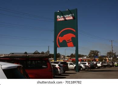 Bunnings Warehouse Logo Vector (.EPS) Free Download