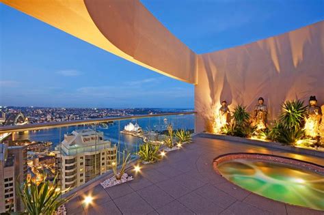 Sydney's Luxury Penthouse Apartment - DigsDigs