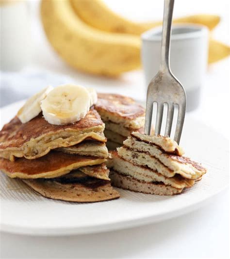 Perfect Banana Egg Pancakes - Detoxinista