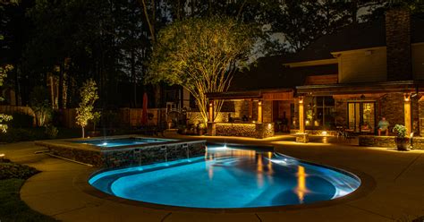 Lighting Around Your Pool: 4 Great Ideas to Consider