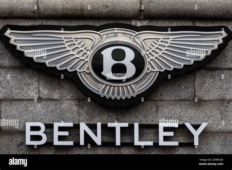 Logo bentley car brand hi-res stock photography and images - Alamy