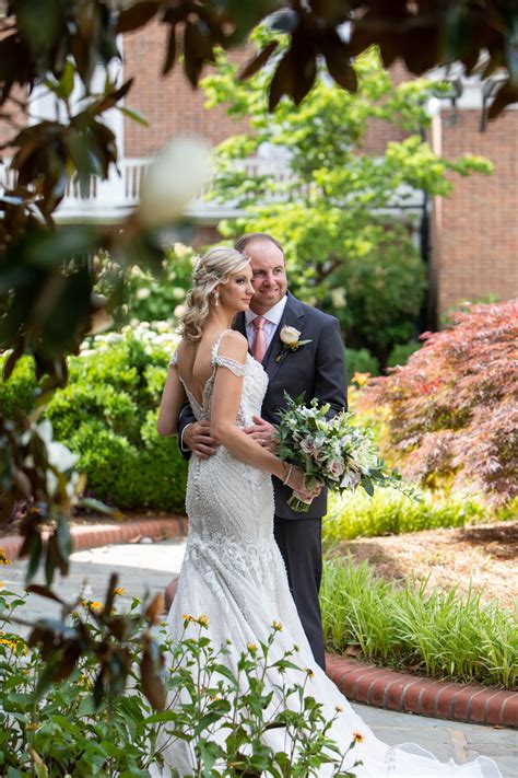 Dan and Elizabeth, Concord Hotel Wedding Photographer - Cassie Leigh Photography