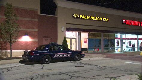 Tanning salon in northern suburbs robbed twice in 2 weeks - ABC7 Chicago