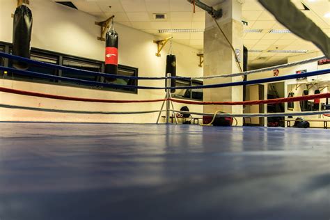 Photo gratuite de boxe, ring de boxe, salle de sport