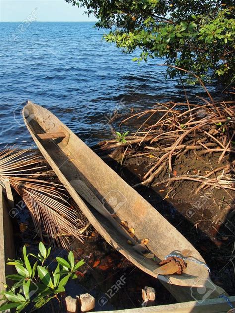 Mini dugout canoe ~ Building your own canoe