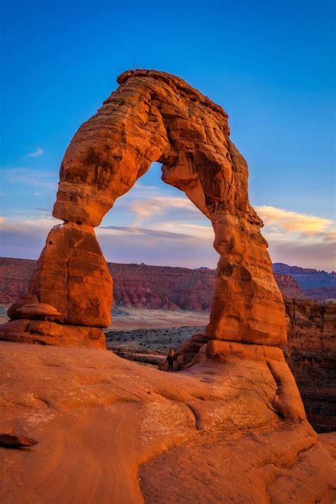 Delicate Arch Hike • 12 Things To KNOW For The Trail (2024)