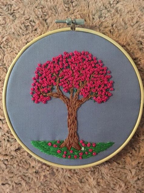 french knots in cross stitch #Frenchknots | Hand embroidery flowers ...