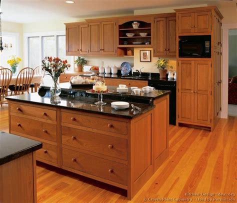 Shaker Kitchen Cabinets - Door Styles, Designs, and Pictures