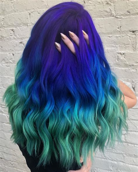 26 Incredible Examples of Blue and Purple Hair in 2022