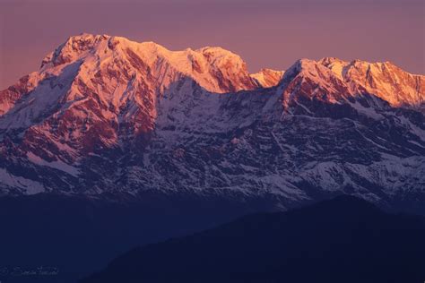 Sunrise over the Himalayas | 神々