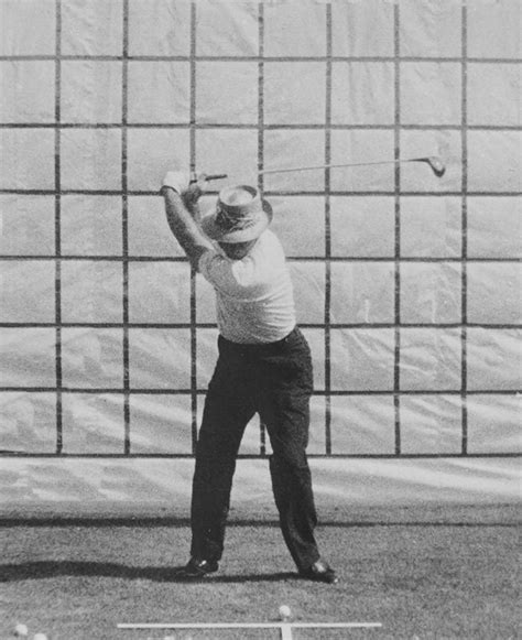 Throwback: Sam Snead's beautiful swing sequence from 1961