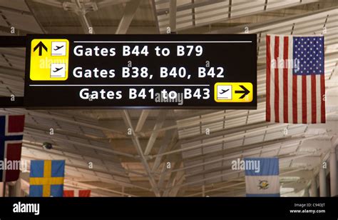 Signs to the gates, Departures, Washington DC Dulles (IAD) airport USA ...