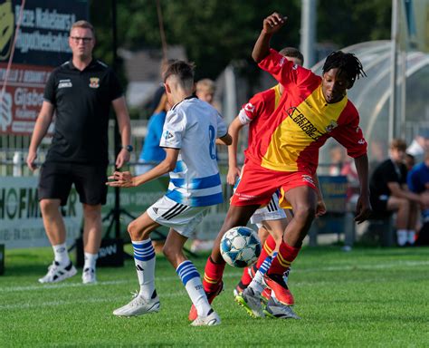 Jeugdteams Voetbalacademie beginnen aan voorjaarscompetitie - Go Ahead ...