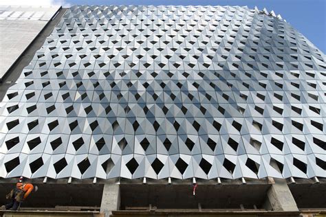 Super Skin: 7 Parametrically Designed Metal Façades | Miami design ...