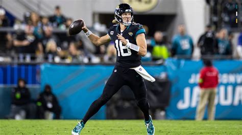 Jaguars' Trevor Lawrence Practices Limited After Ankle Sprain: Status ...