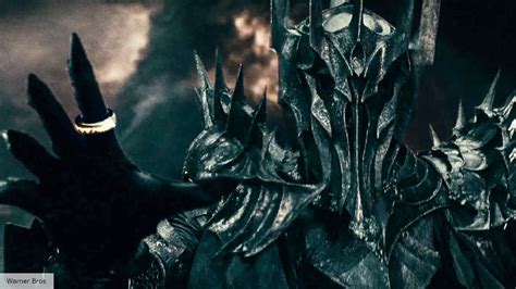 Lord of the Rings: what would happen if Sauron got the One Ring?