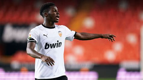 Yunus Musah: Valencia signs USA-eligible midfielder through 2026 - Sports Illustrated