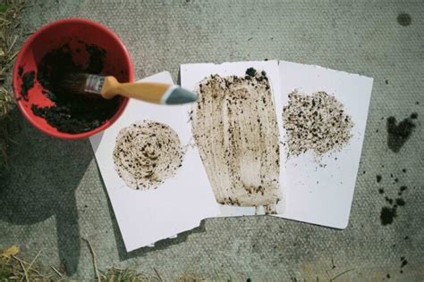 How to paint with mud