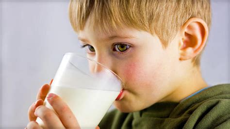 Study: Kids who don't drink cow's milk are shorter | wtsp.com