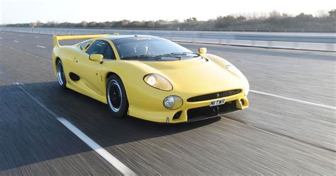 Why Jaguar Should Restomod The XJ220 Supercar Today