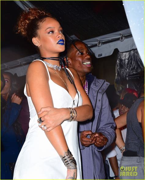 Rihanna & Travis Scott Make Out at NYFW Party (Video): Photo 3459158 ...