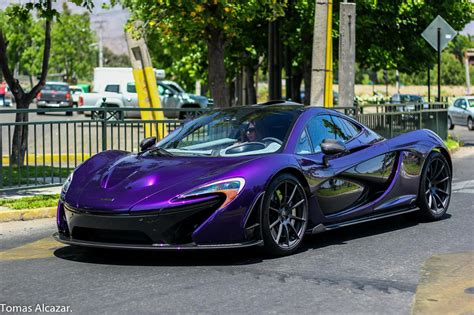 McLaren P1 painted in Gloss Purple Photo taken by: Inavas Fotografias ...