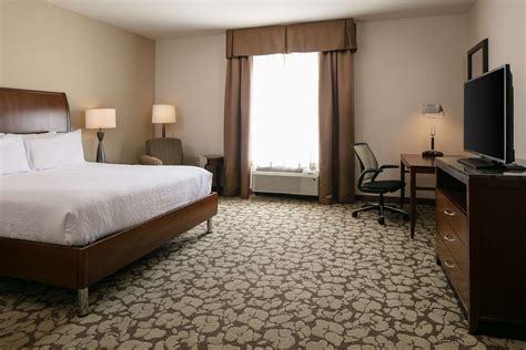 hilton hotels in bettendorf iowa - Yetta Bader