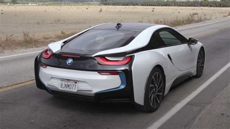 Does BMW i8 Sound Like A Proper Sports Car Without Fake Engine Noise?