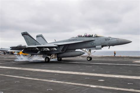 DVIDS - Images - F/A-18F Super Hornet Makes An Arrested Gear Landing ...