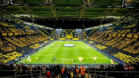 Borussia Dortmund: Fans vor PSG-Duell mit beeindruckender Choreographie ...