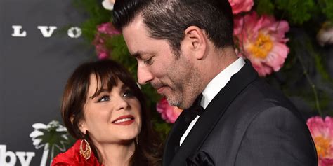 Zooey Deschanel and Jonathan Scott Are Officially Engaged