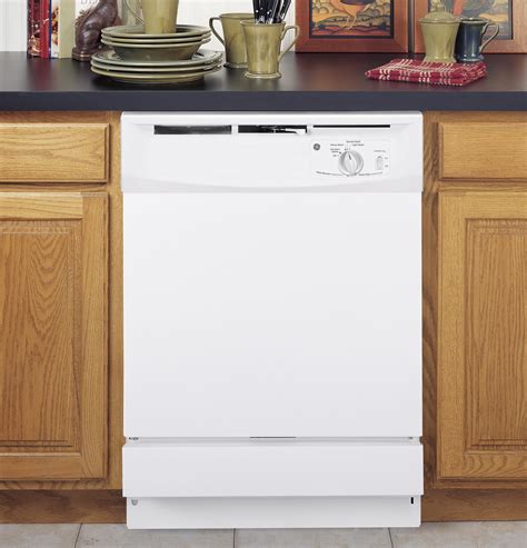 GE - 24" Built-In Dishwasher - White on White at Pacific Sales