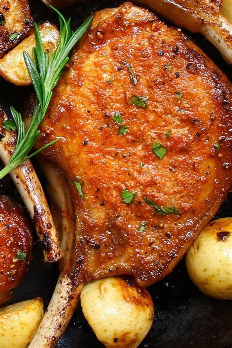 Pan Fried Pork Chops are a scrumptious, 5-ingredient pork chop recipe that’ll be on your dinne ...