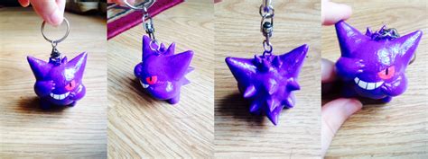 Gengar Keychain by AwsumGir101