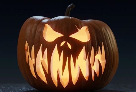 Intaglia la zucca di Hallowen come una vera stella del cinema: ecco come