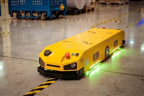 Efficient intralogistics with AGV robots (Automated Guided Vehicle ...