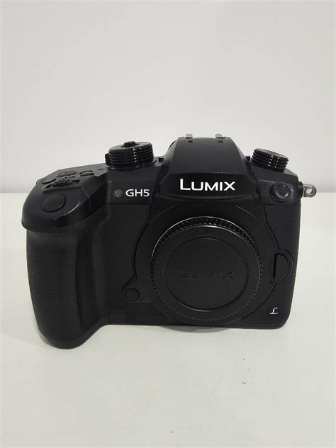 Panasonic GH5 with V-Log, Photography, Cameras on Carousell