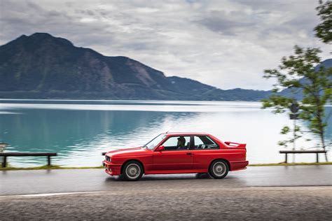 √VIDEO: This E30 M3 Has an S85 V10 Engine Swap - BMW Nerds