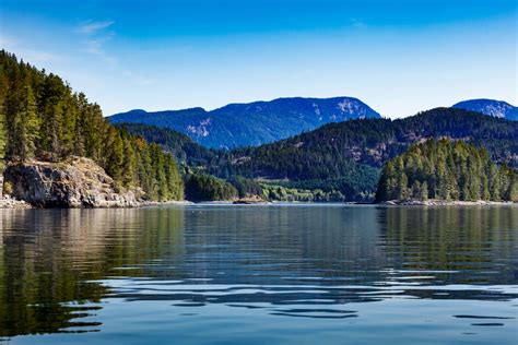 Johnstone Strait Destination - Boating the Johnstone Strait