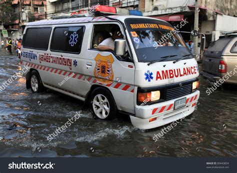 Bangkok Ambulance Images: Browse 572 Stock Photos & Vectors Free ...